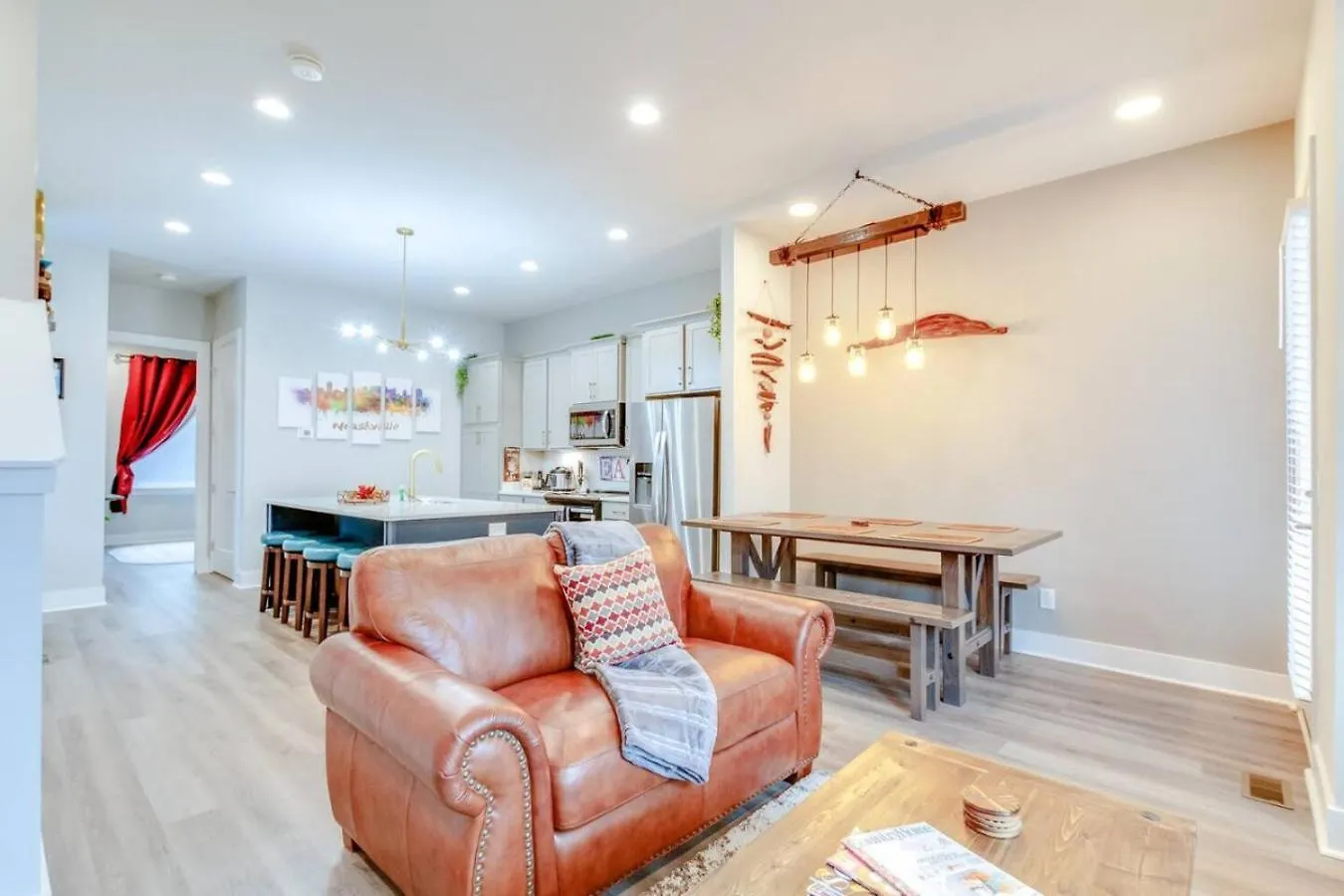 Spacious Contemporary Townhome With Private Rooftop Nashville Tatil Evi